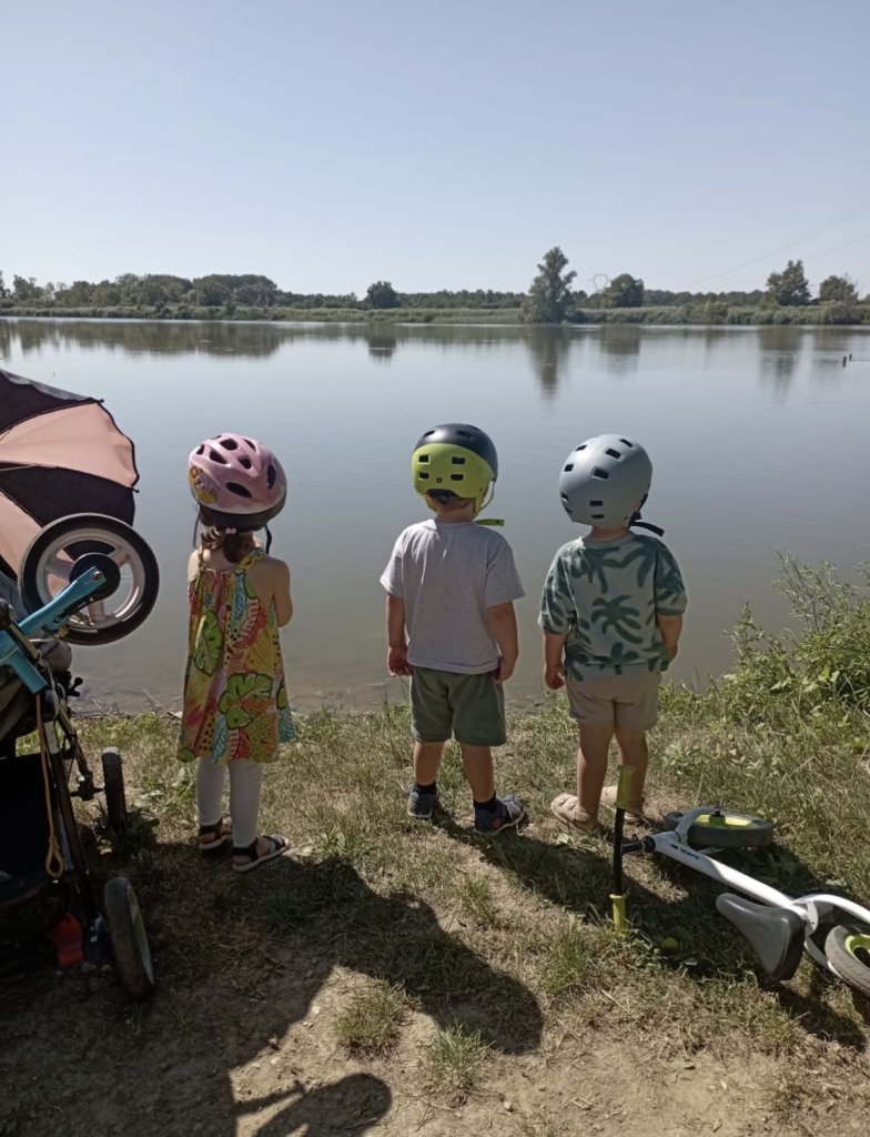 Durant l'après-midi, Maryline part en balade avec les enfants pour se libérer l'esprit